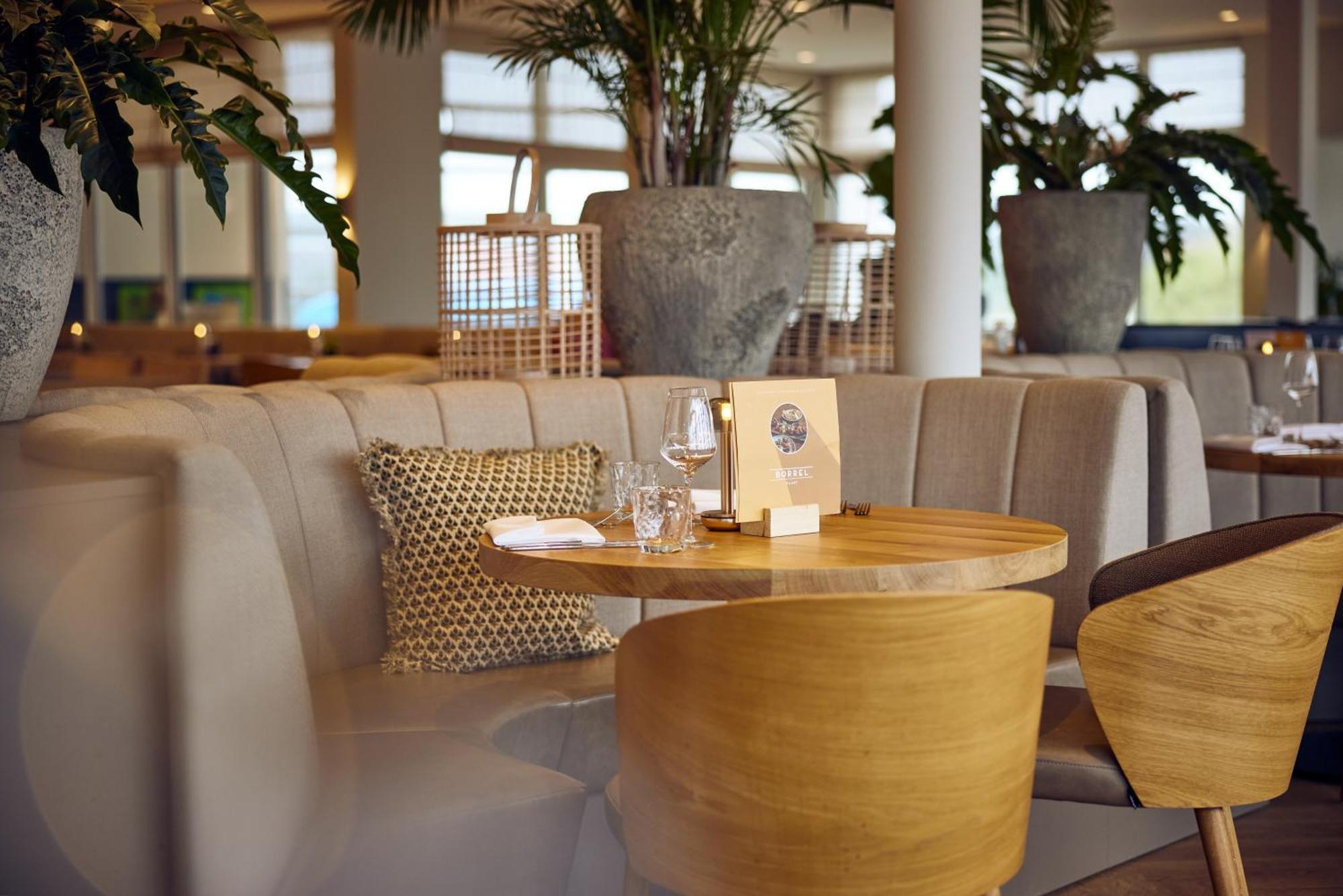 Westcord Strandhotel Seeduyn Влиланд Экстерьер фото